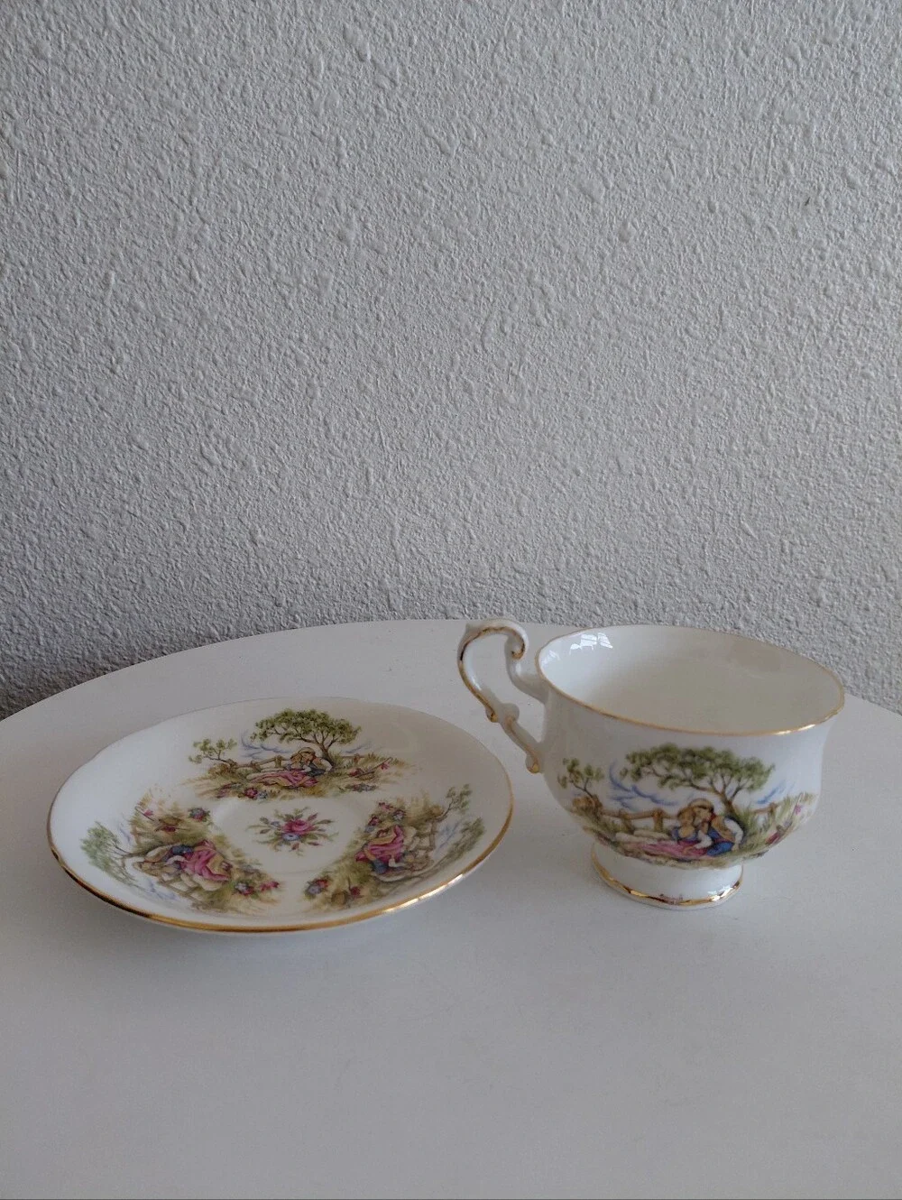 Vtg 1960s ROYAL CREST Fine Bone China FIRST LOVE Colonial Tea Cup&Saucer England